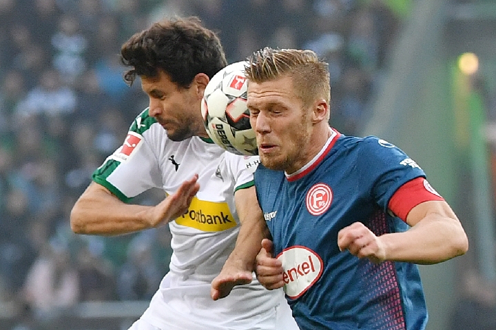 捧起了自己 捧起了自己