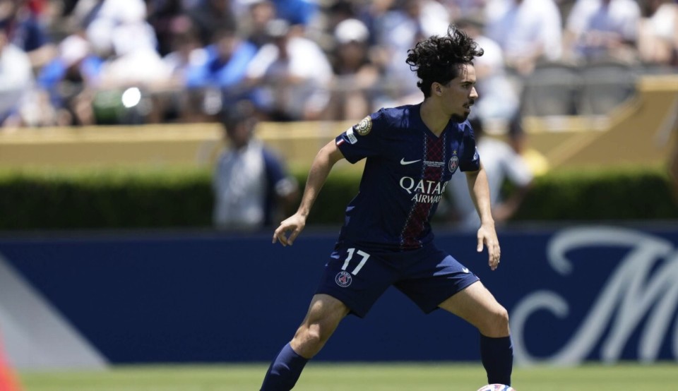 冰壶运动的 冰壶运动的